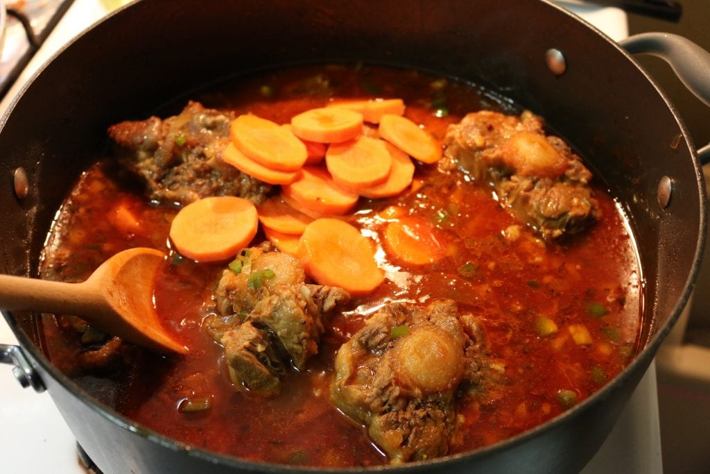 Guisado Rabo de Res - Receta Guatemalteca - Jenny The Voice