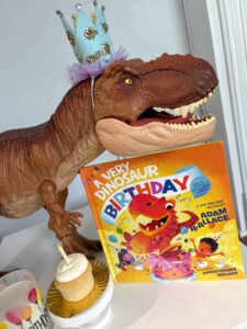 A very Dinosaur Birthday book review